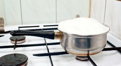 Lait suisse: ça bout dans la casserole !