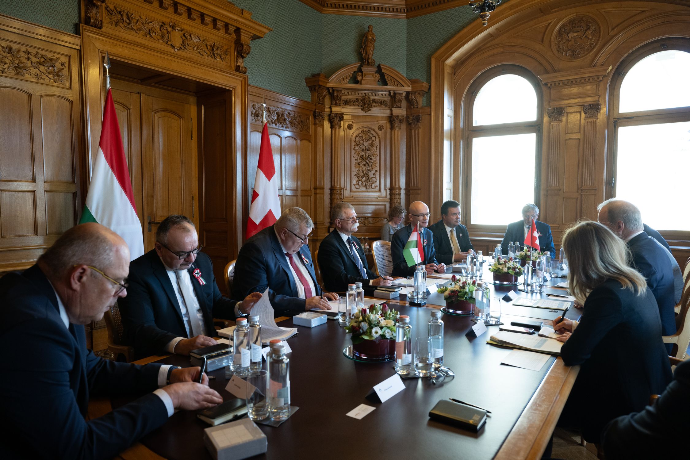 Initiative: SSR 200 francs ça suffit!