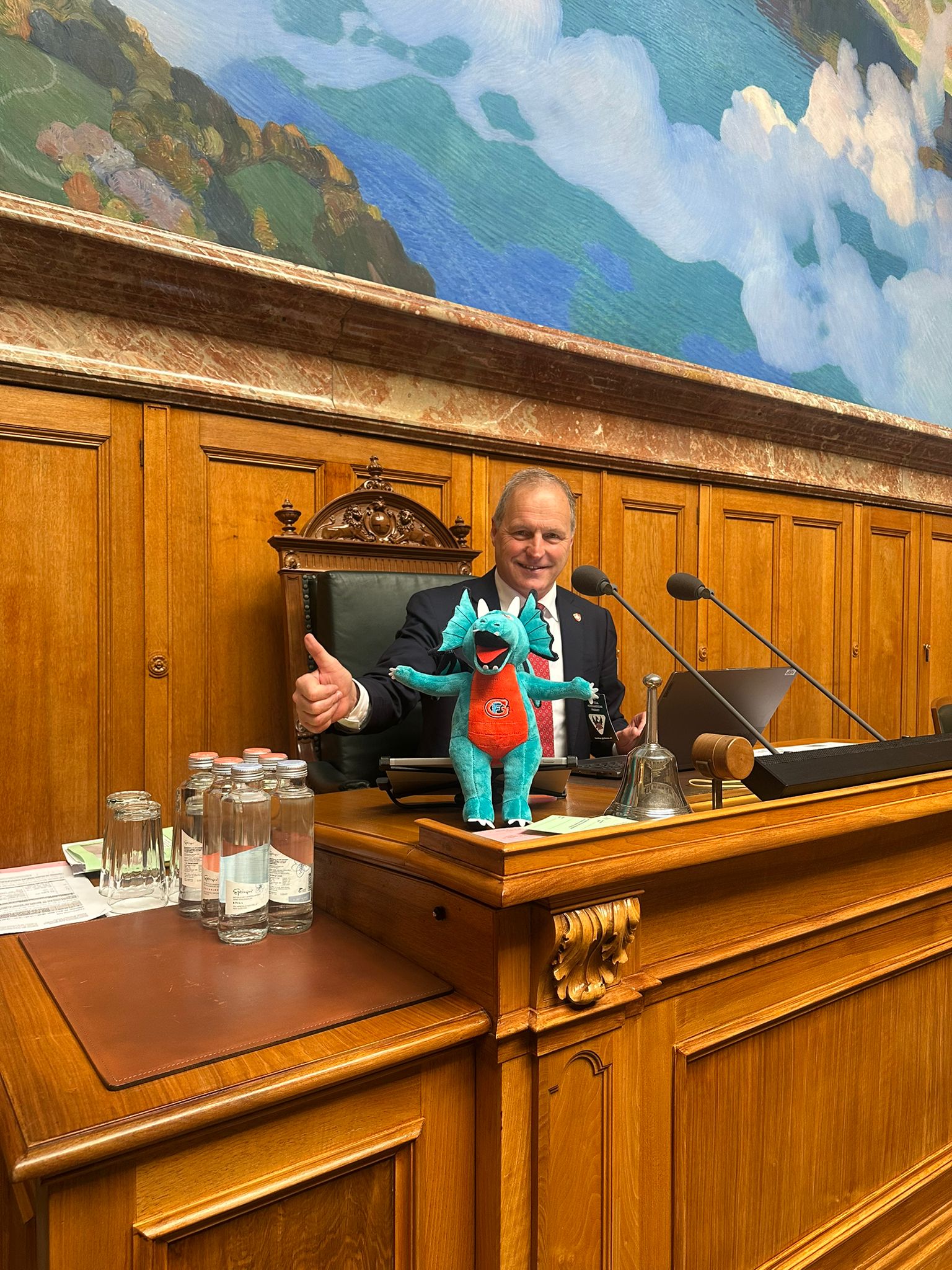 Initiative: SSR 200 francs ça suffit!